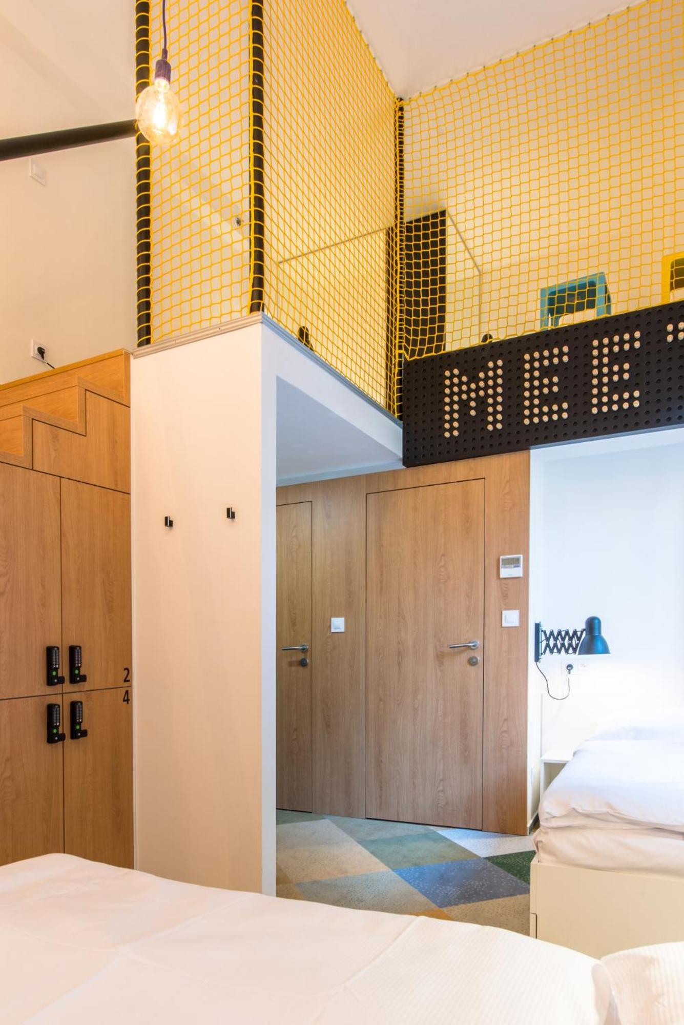 Meetme23 Hotel Prague Ngoại thất bức ảnh